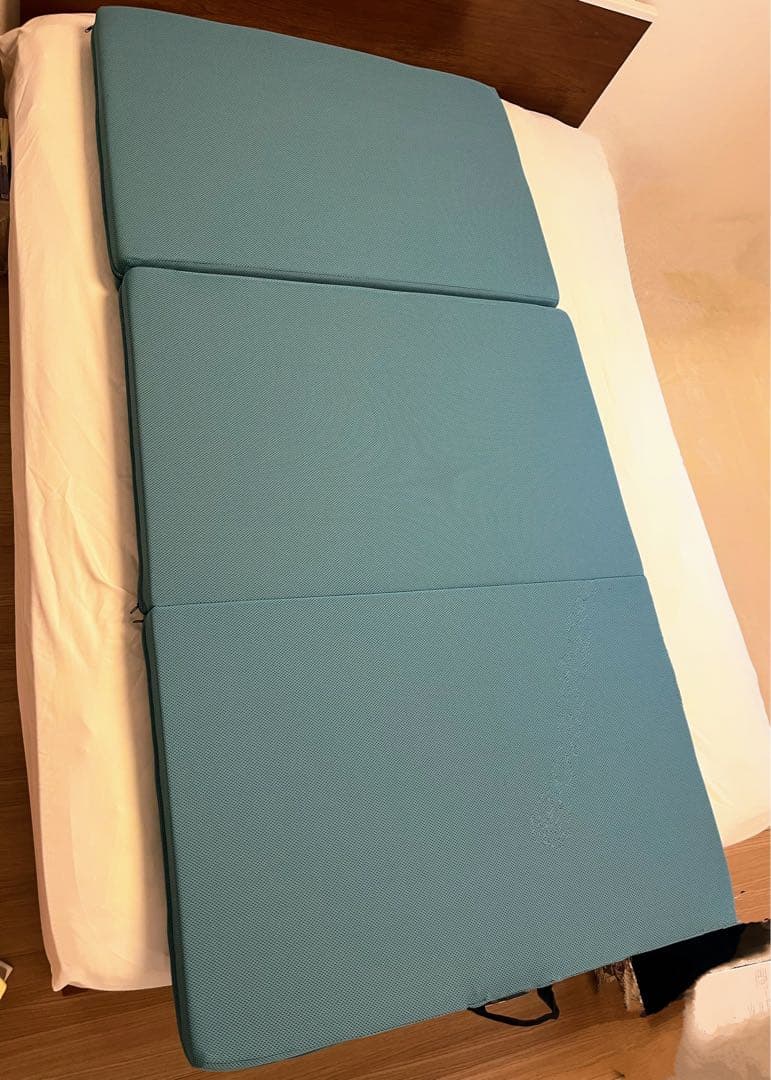 【保証書付】マニフレックス　メッシュウイング　三つ折りシングルマットレス　高反発