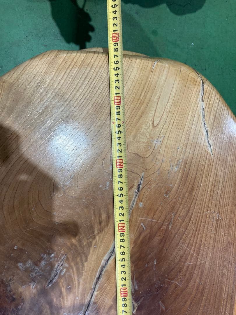 無垢材の自然形状テーブル 約150cm x 70cm