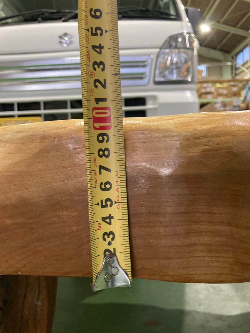 無垢材の自然形状テーブル 約150cm x 70cm