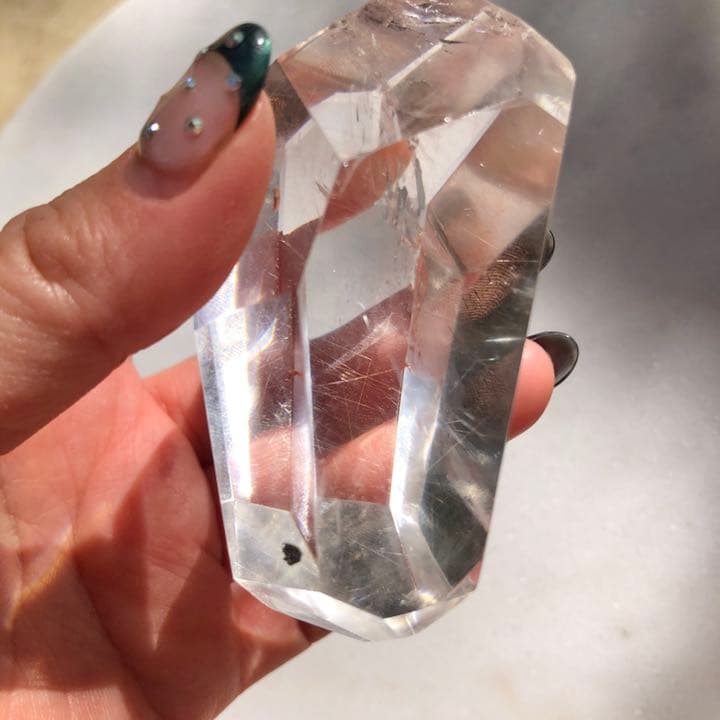 ホワイトルチル B