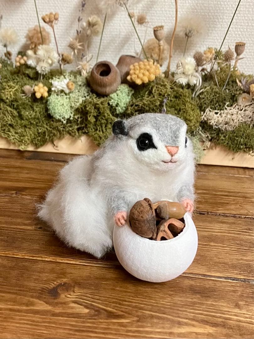 羊毛フェルト　エゾモモンガ(ベルカップ付)