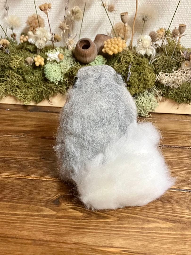 羊毛フェルト　エゾモモンガ(ベルカップ付)