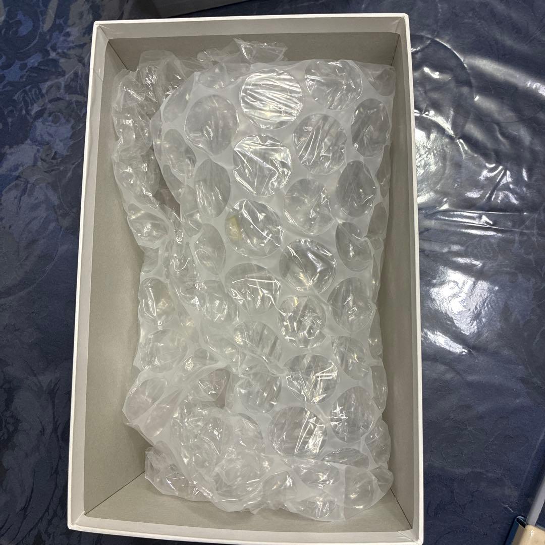 KAGAMI クリスタル花瓶 ツイストデザイン - メルカリ