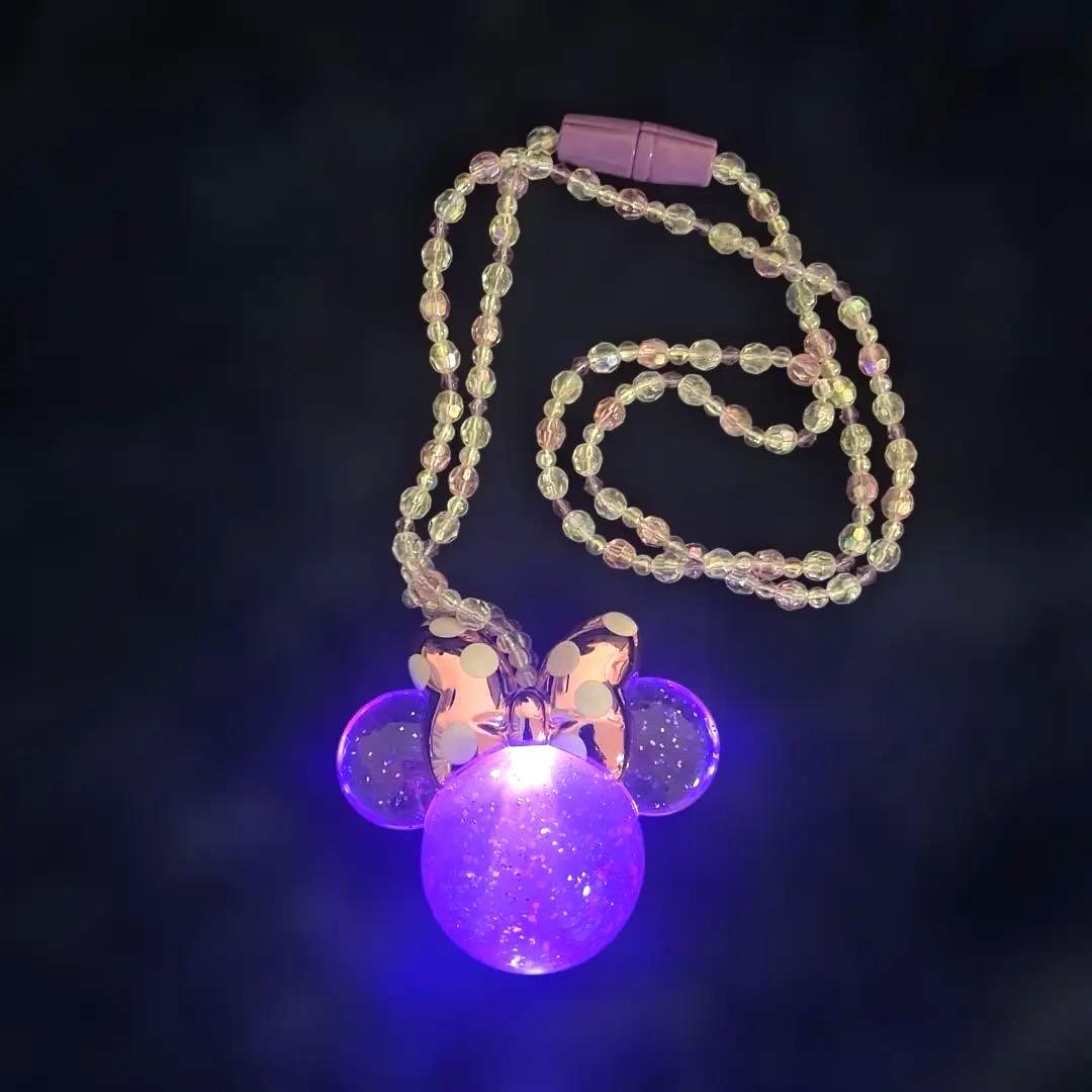 ディズニー ミニーちゃん 光るネックレス おもちゃ 電池入り - メルカリ