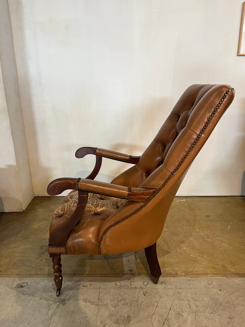 カールトンチェア