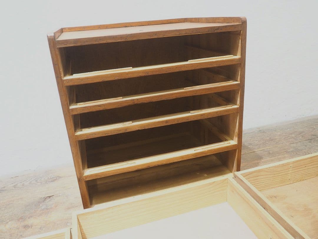 1308 ヴィンテージ　レトロな小引き出し　収納棚　書類ケース　古家具　古道具