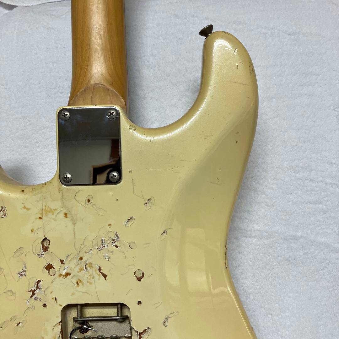 【エレキギター ストラトタイプ】