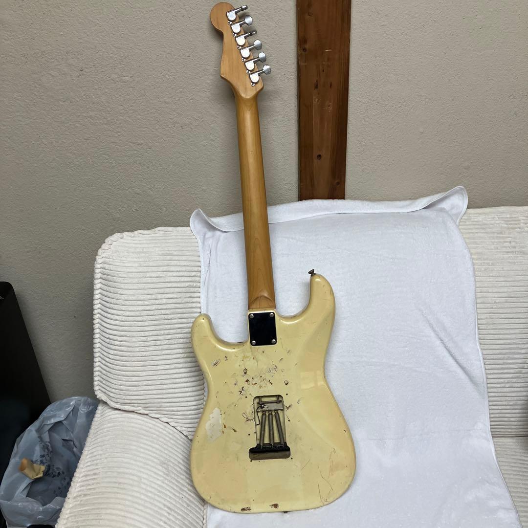 【エレキギター ストラトタイプ】