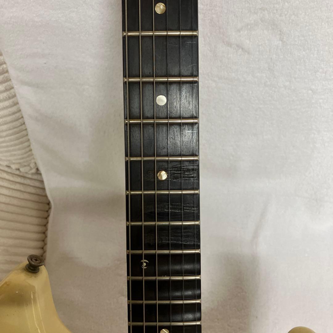 【エレキギター ストラトタイプ】