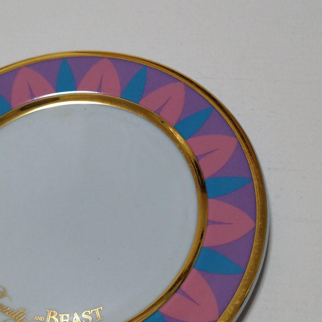 美女と野獣　劇場版に登場する　お皿　ディズニ－