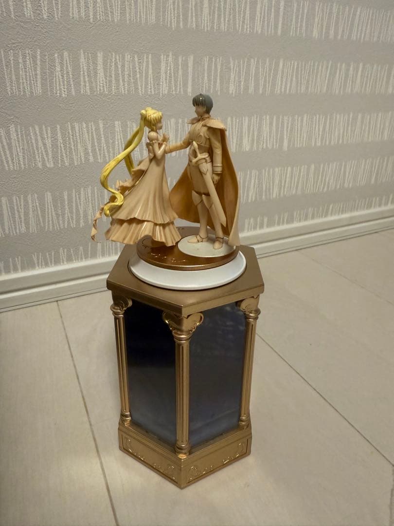 セーラームーン タキシードミラージュ オルゴール