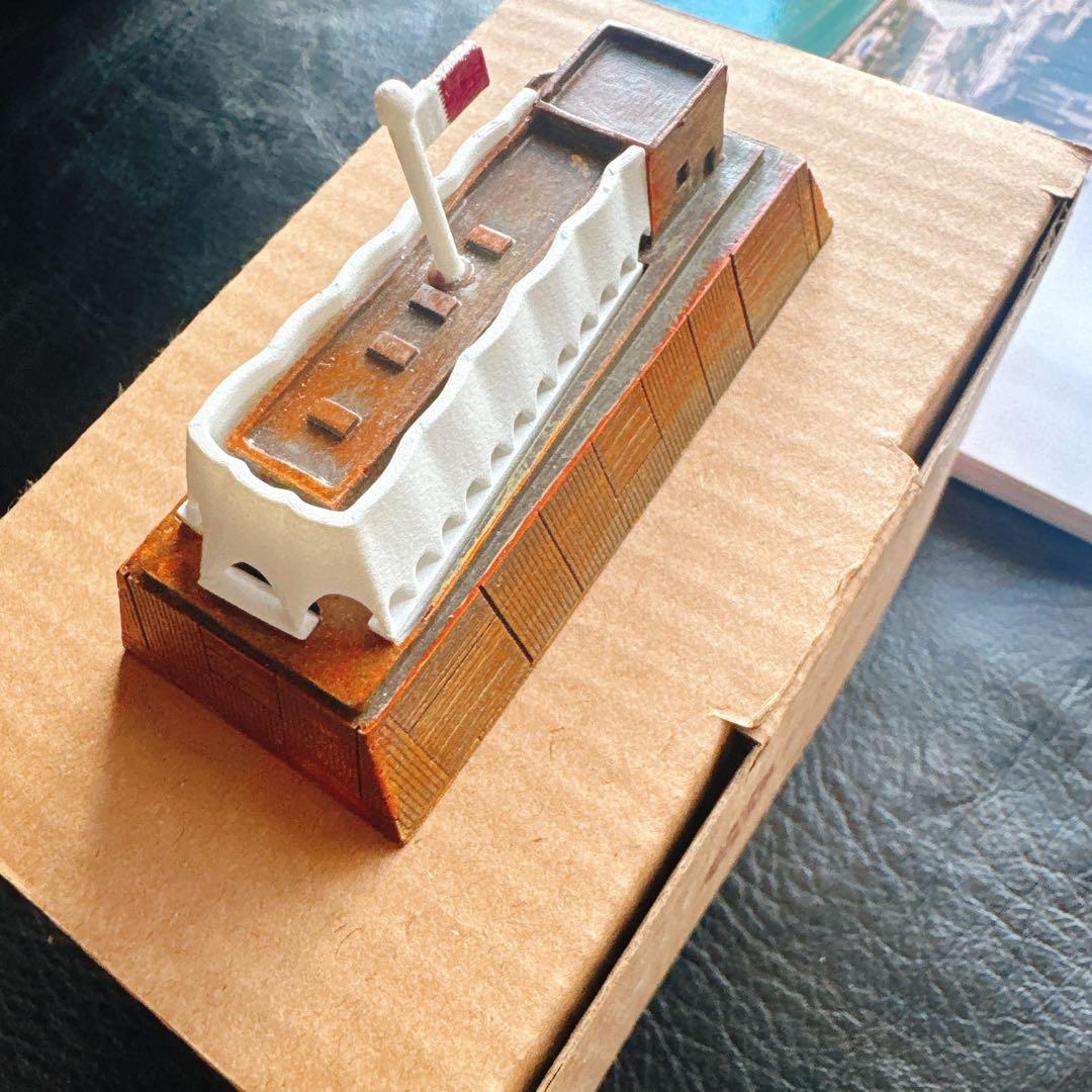 豪華ガイドマップ付き】カタール館 木製のパビリオン模型 新品未使用