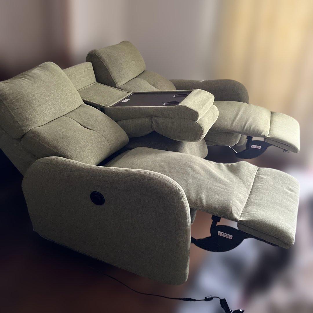 ニトリ　電動リクライニングソファ　3人掛け たのメル便で発送します