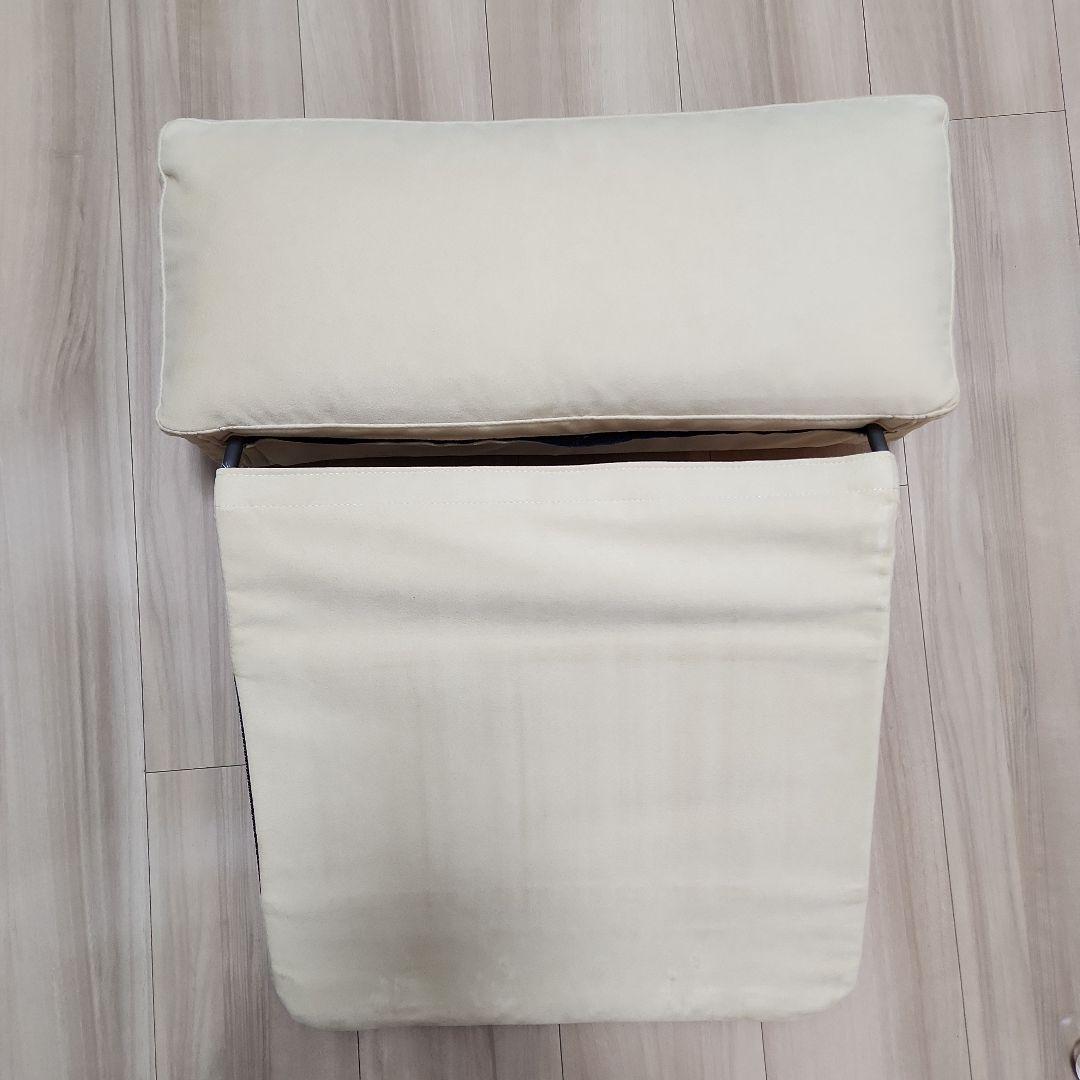 カリモク　ヘッドレスト