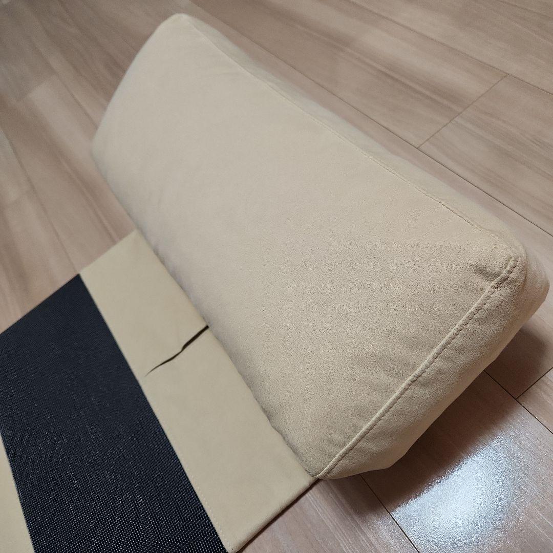 カリモク　ヘッドレスト