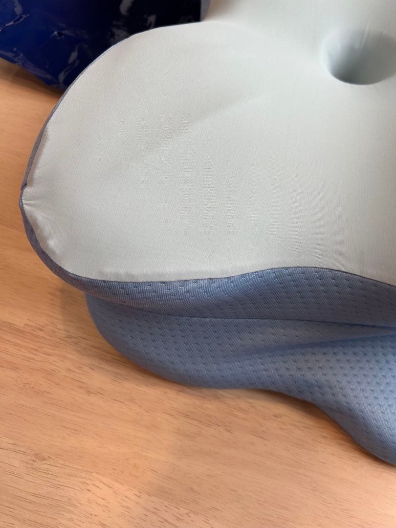 【未開封1＋美品1】Derila デリラ 枕 カバー付 2セット ドイツ製