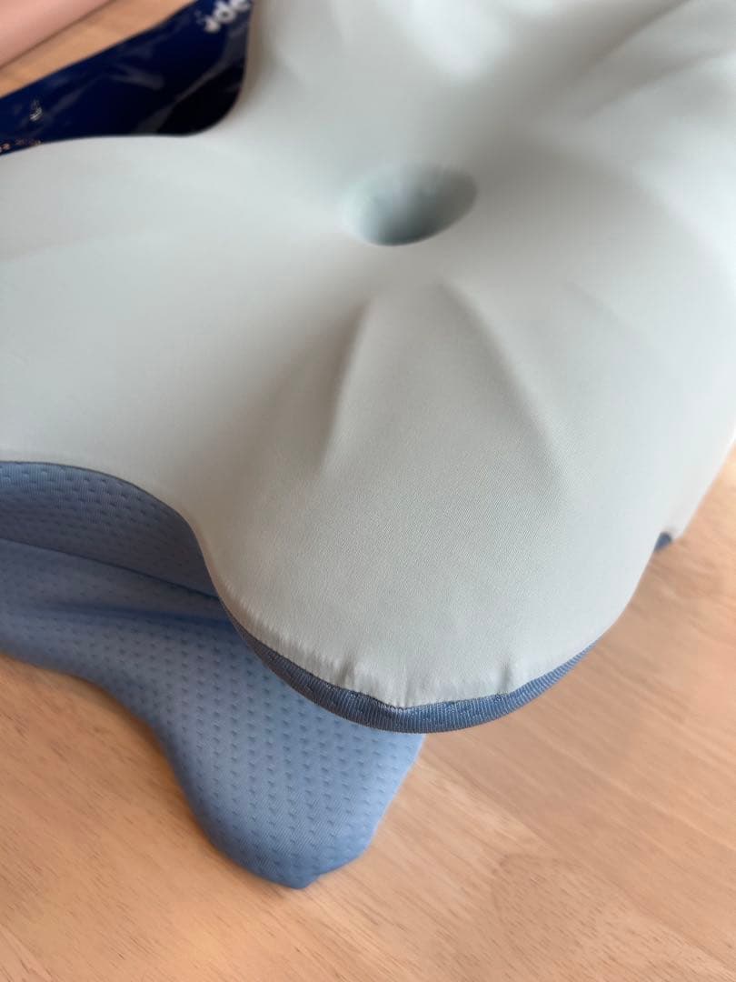 【未開封1＋美品1】Derila デリラ 枕 カバー付 2セット ドイツ製