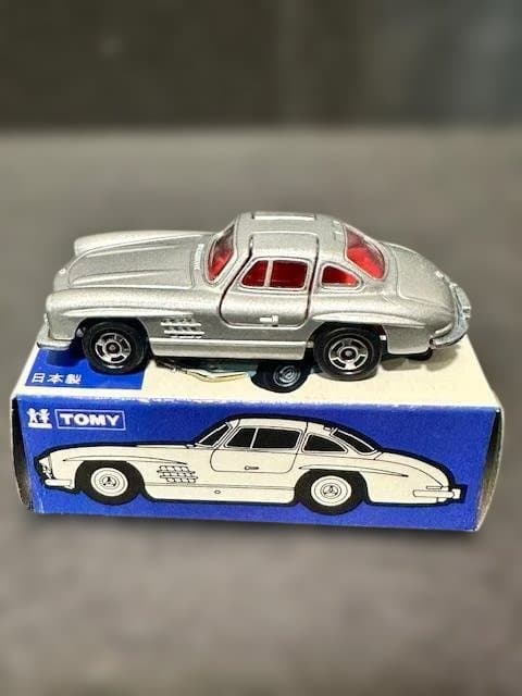 絶版希少・トミカ 青箱】F19 メルセデス・ベンツ 300SL 日本製