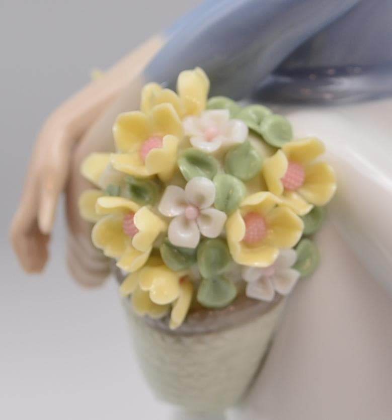 5月の花 ＃5467 No.2 ☆リヤドロ ポーセリン ヴィンテージ 光沢仕上げ