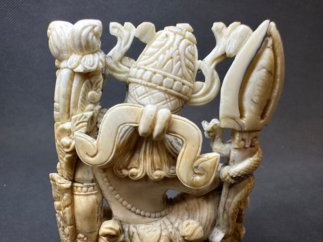 極上　置物　チベット　仏像　天然素材　アンティーク　和彫　置物　骨董　飾り物