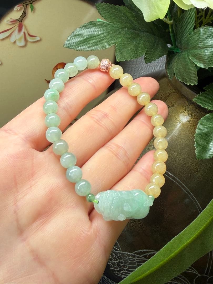 新作‼️ミャンマー産本翡翠　金運アップ⤴️貔貅様＆双色翡翠ブレスレット