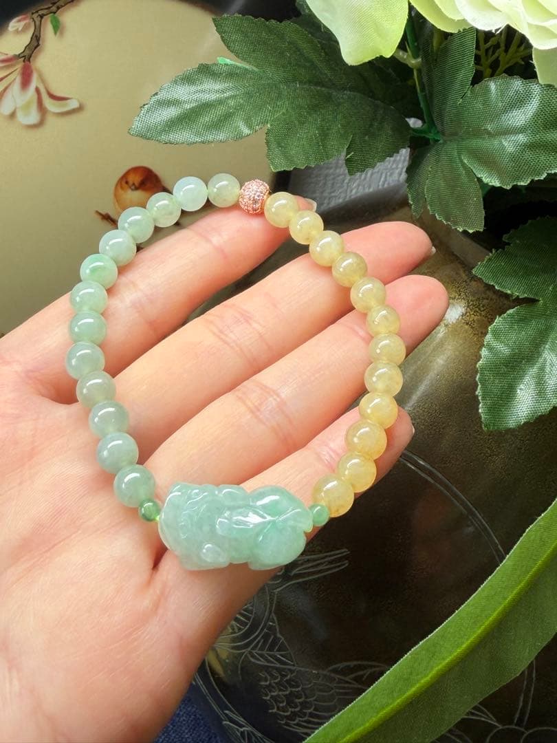 新作‼️ミャンマー産本翡翠　金運アップ⤴️貔貅様＆双色翡翠ブレスレット