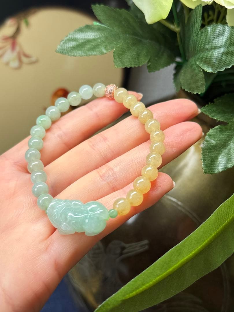 新作‼️ミャンマー産本翡翠　金運アップ⤴️貔貅様＆双色翡翠ブレスレット