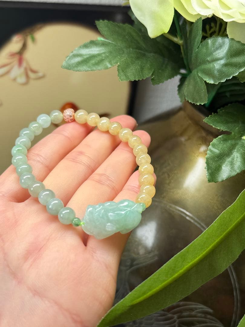新作‼️ミャンマー産本翡翠　金運アップ⤴️貔貅様＆双色翡翠ブレスレット