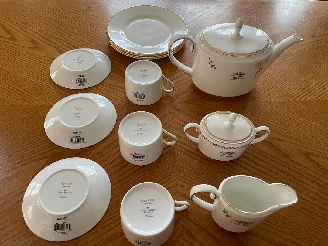 【新品シール付き】 ウェッジウッド ヴェラウォン ギルデッドリーフ 希少品 レア