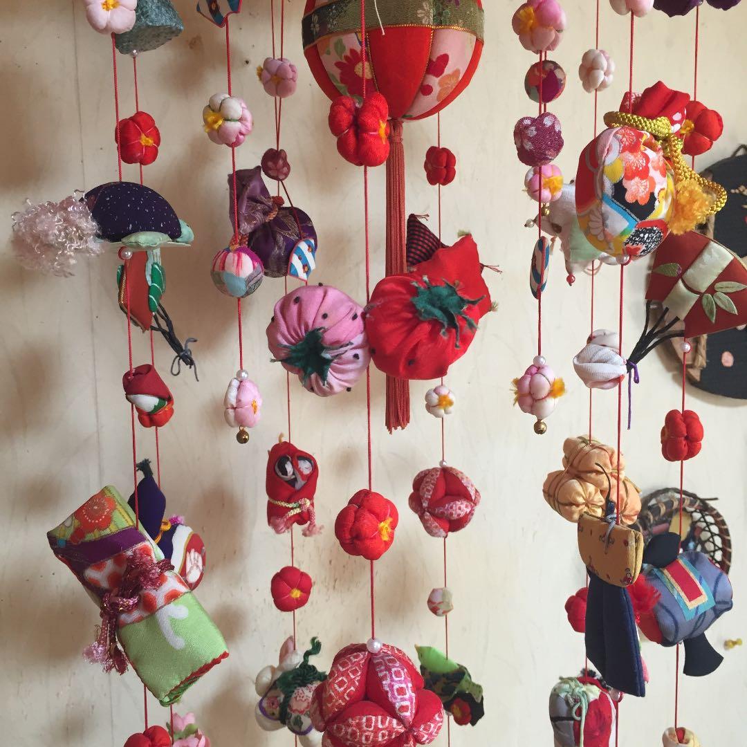 吊り飾り  8本吊り、中4本