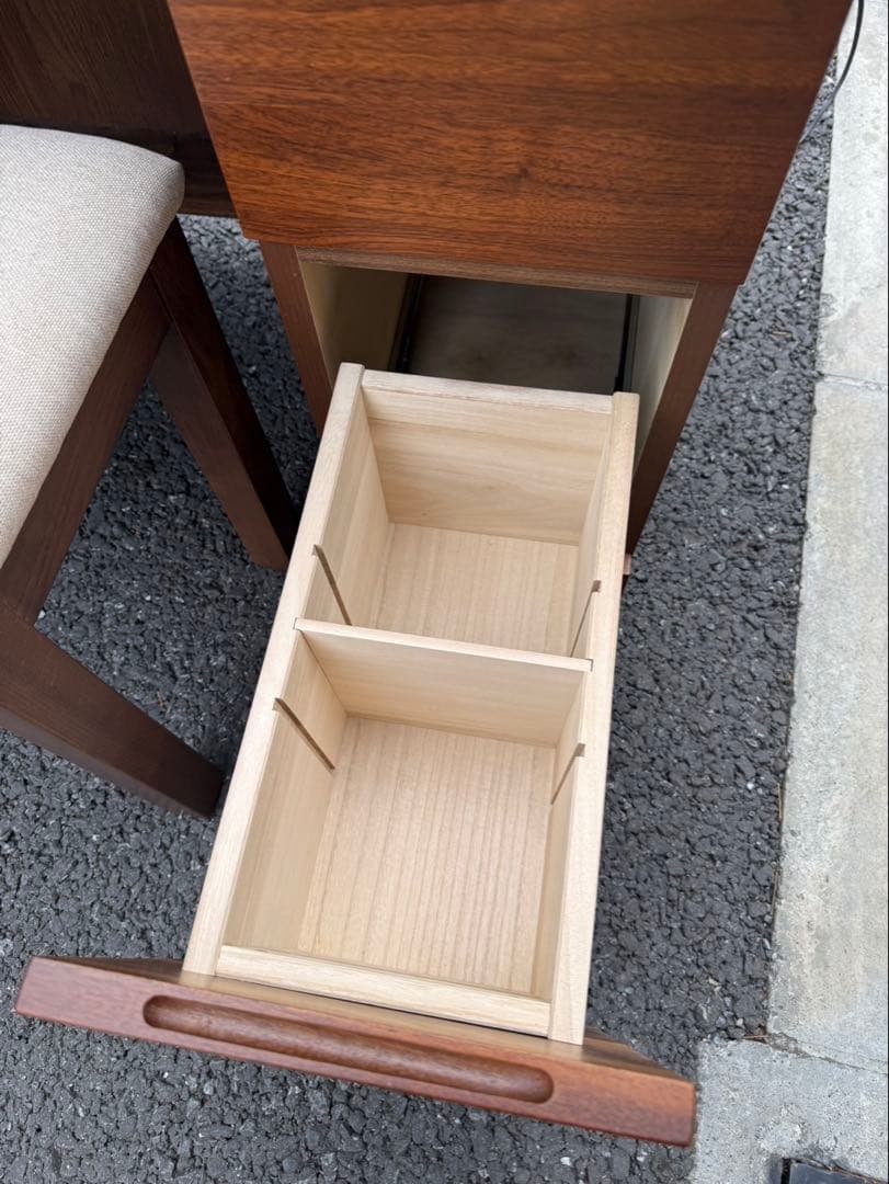 高野木工　レッチェ80 ドレッサー　化粧台　ウォールナット無垢材　椅子付き