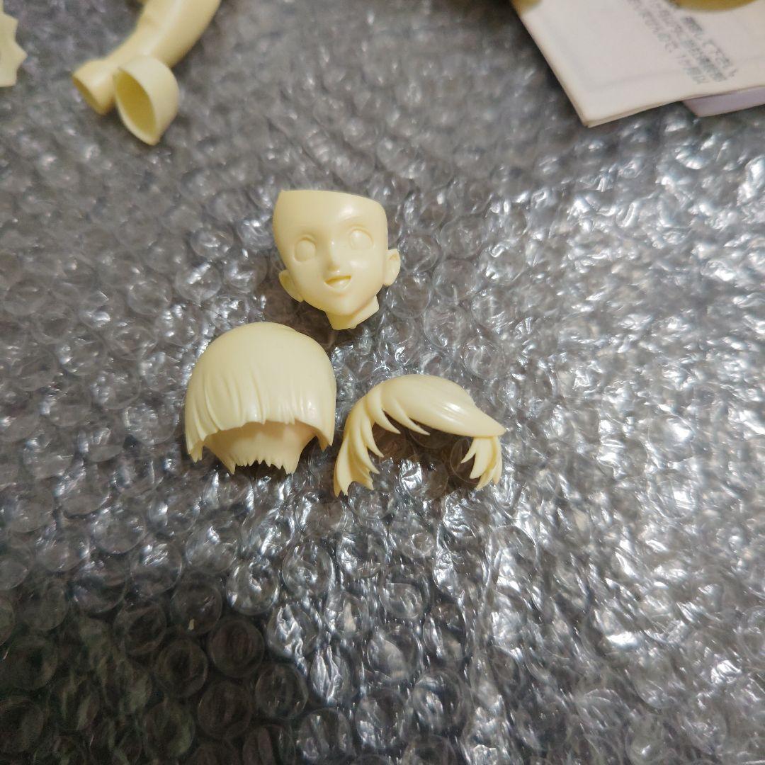 スクライド　シェリス・アジャーニ　ガレージキット　未組立