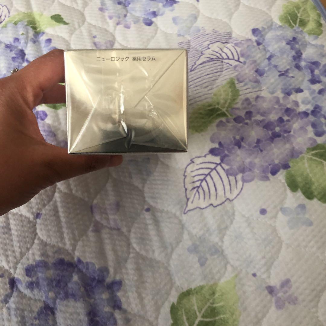 ノエビア　ニューロジック薬用セラム