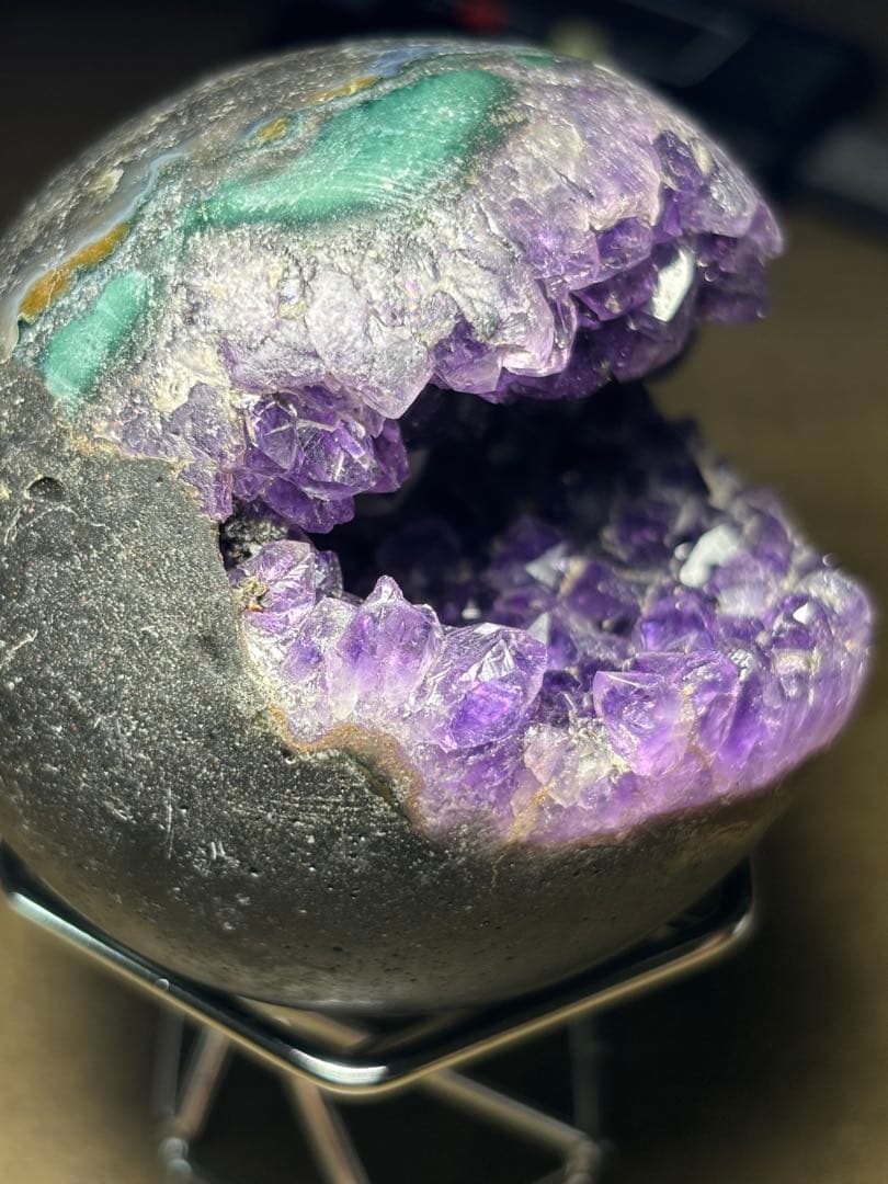 ウルグアイ産　アメジスト　笑口　スフィア　置物縦63.4×横62.6㎜（新品）