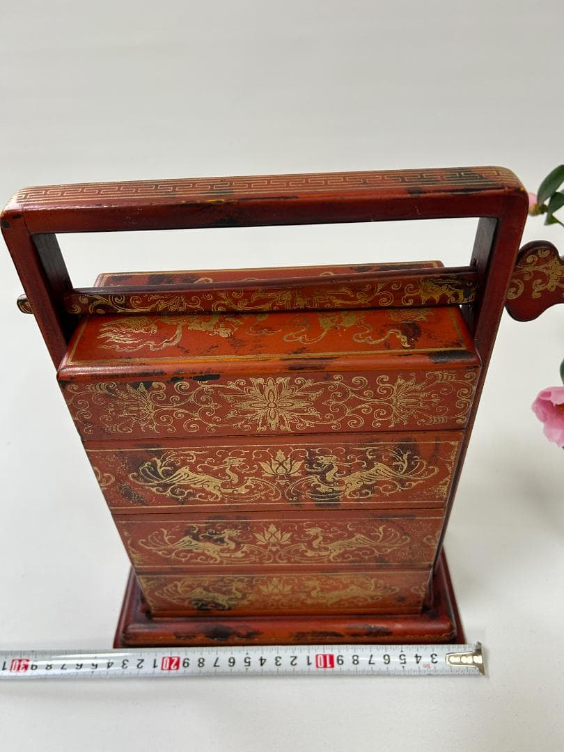 希少品　李朝家具　赤色 木製 重箱 金色模様　インテリア　小物入れ