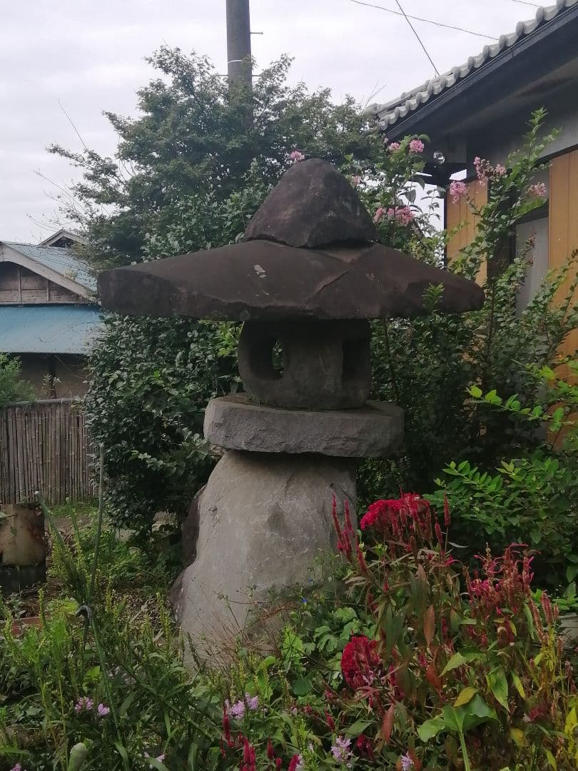 石灯籠　大型