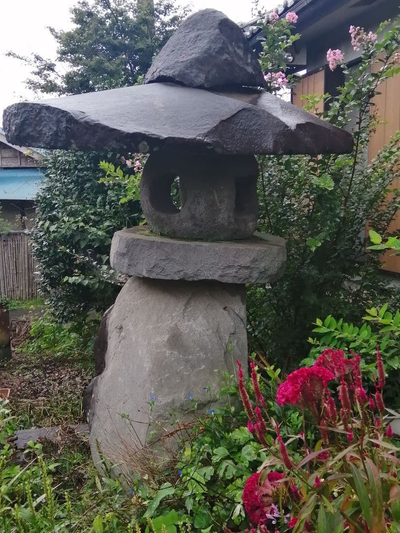 石灯籠　大型