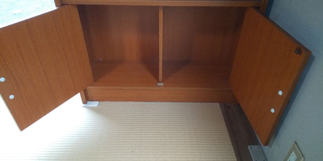 木製本棚 約高さ178cm x 幅88cm x 奥行き30cm