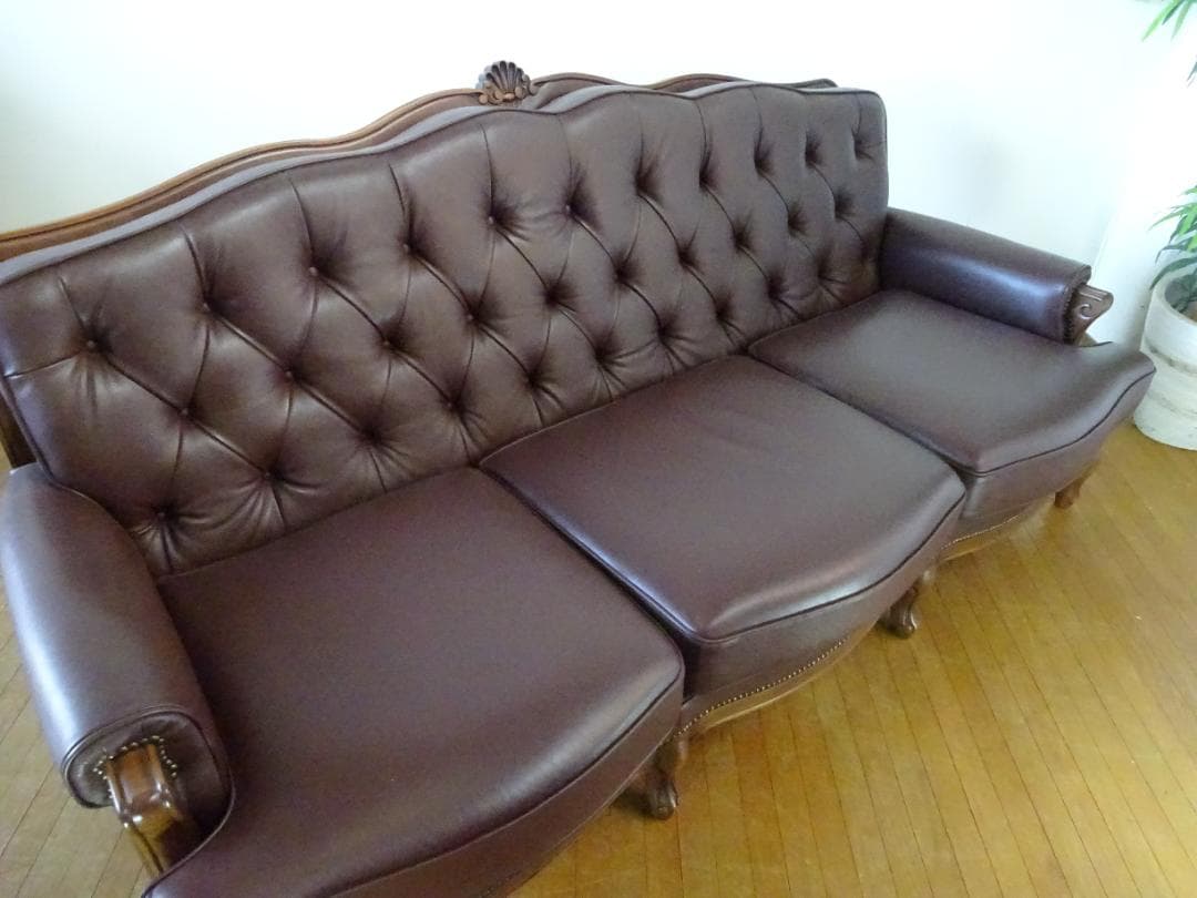 澤村　カリモク　　本革　鋲打ち　猫脚　トリプルソファ　3Pソファ　美品　②