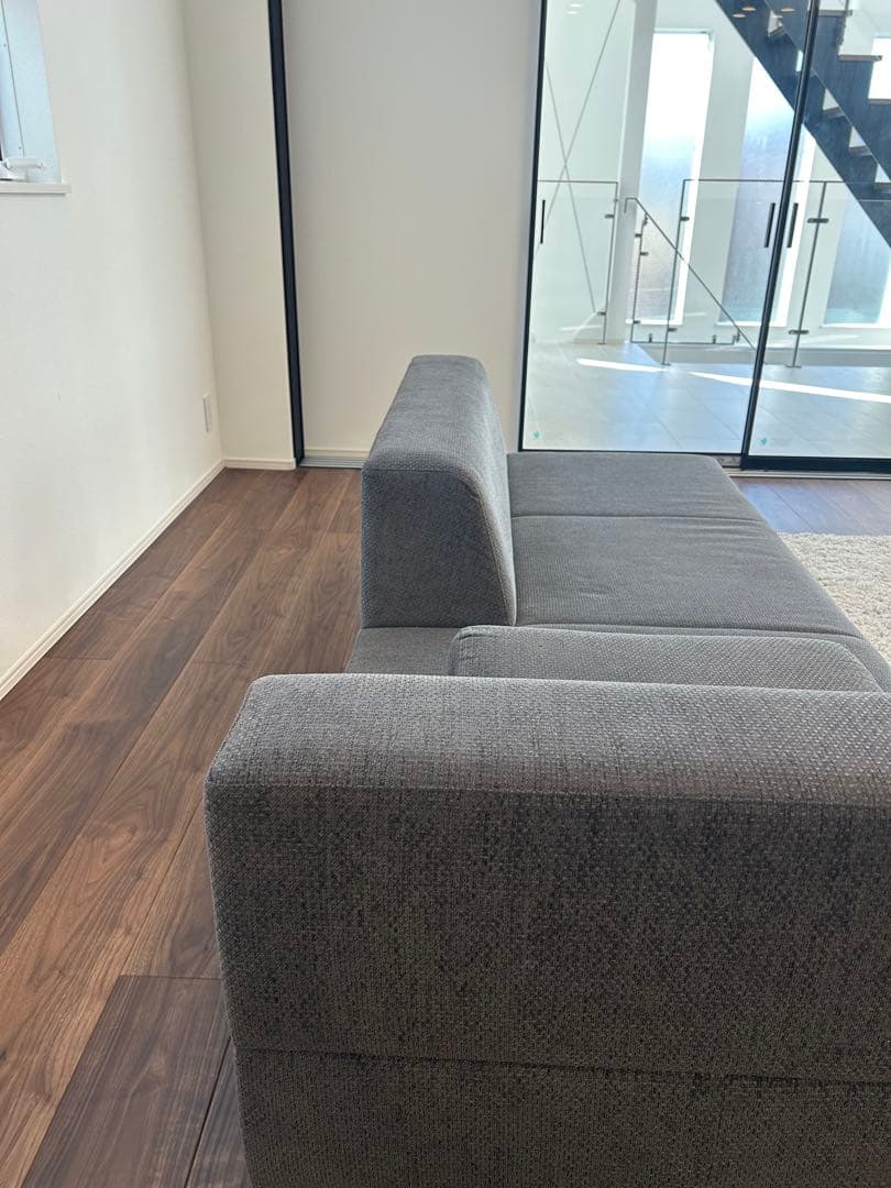 送料込みフランネルソファ　PIVO 3人掛け　クッション付　ファブリックソファ