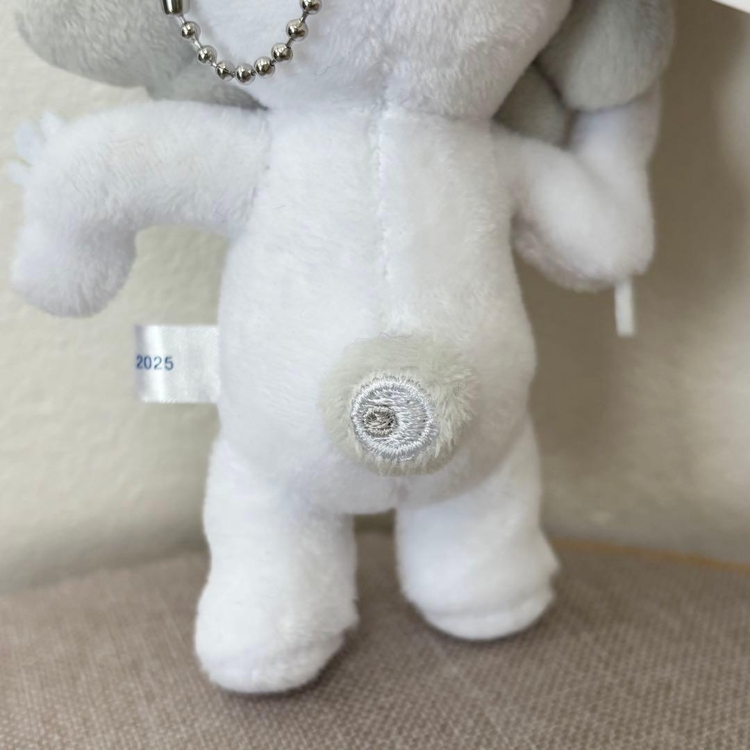 新品】白ミャクミャク ボールチェーンマスコット C - メルカリ