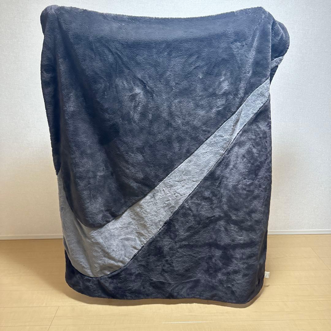 NIKE フェイクファーブランケット　DO3793-220