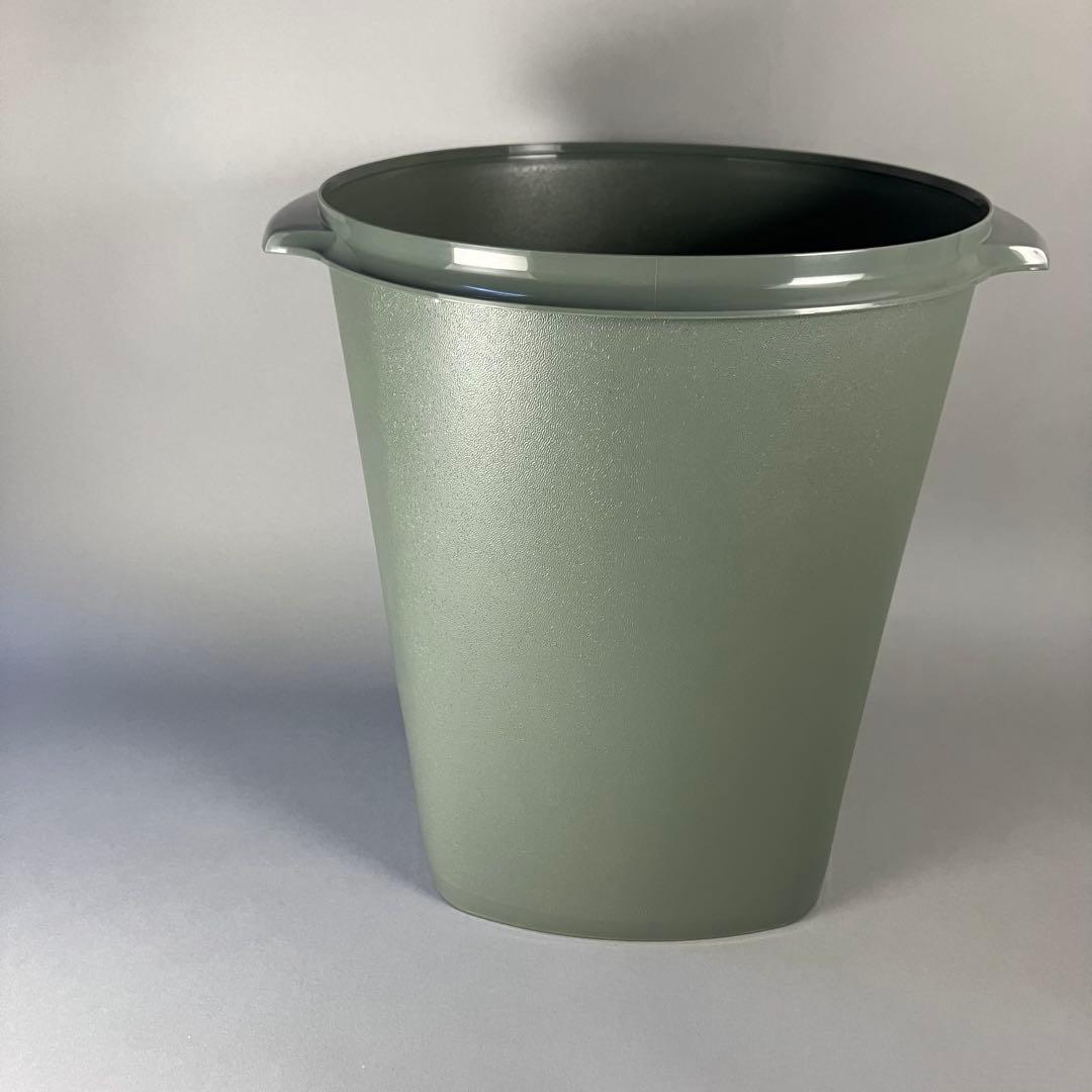 タッパーウェア マキシクイーンデコレーター(11000ml) 本体のみ２点セット