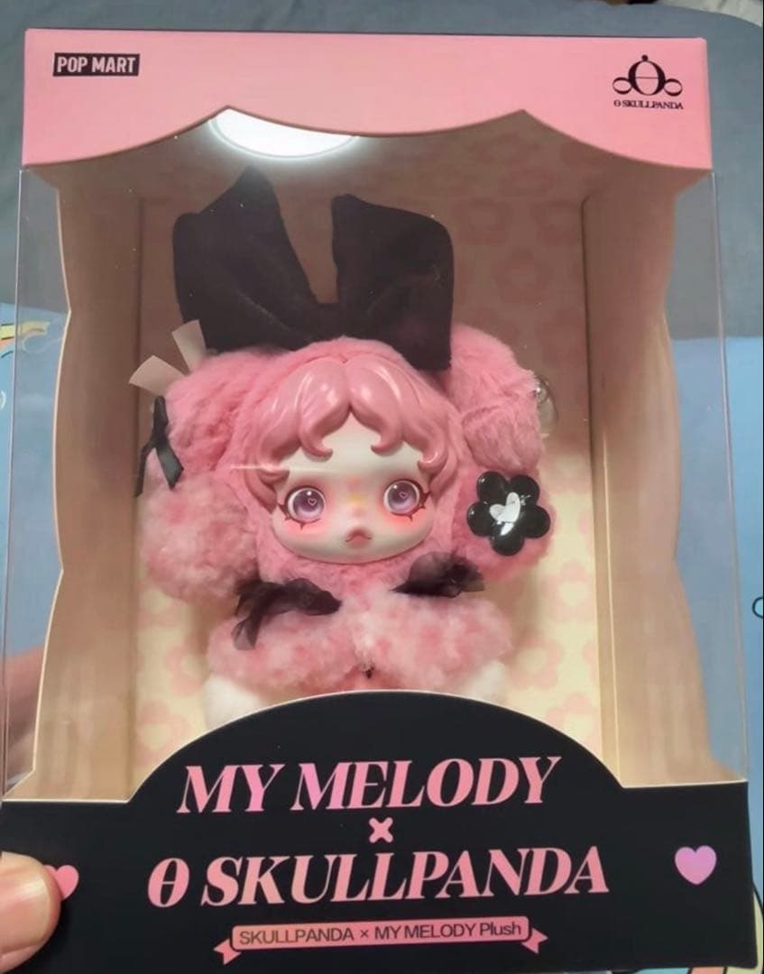 MY MELODY × SKULLPANDA ぬいぐるみ