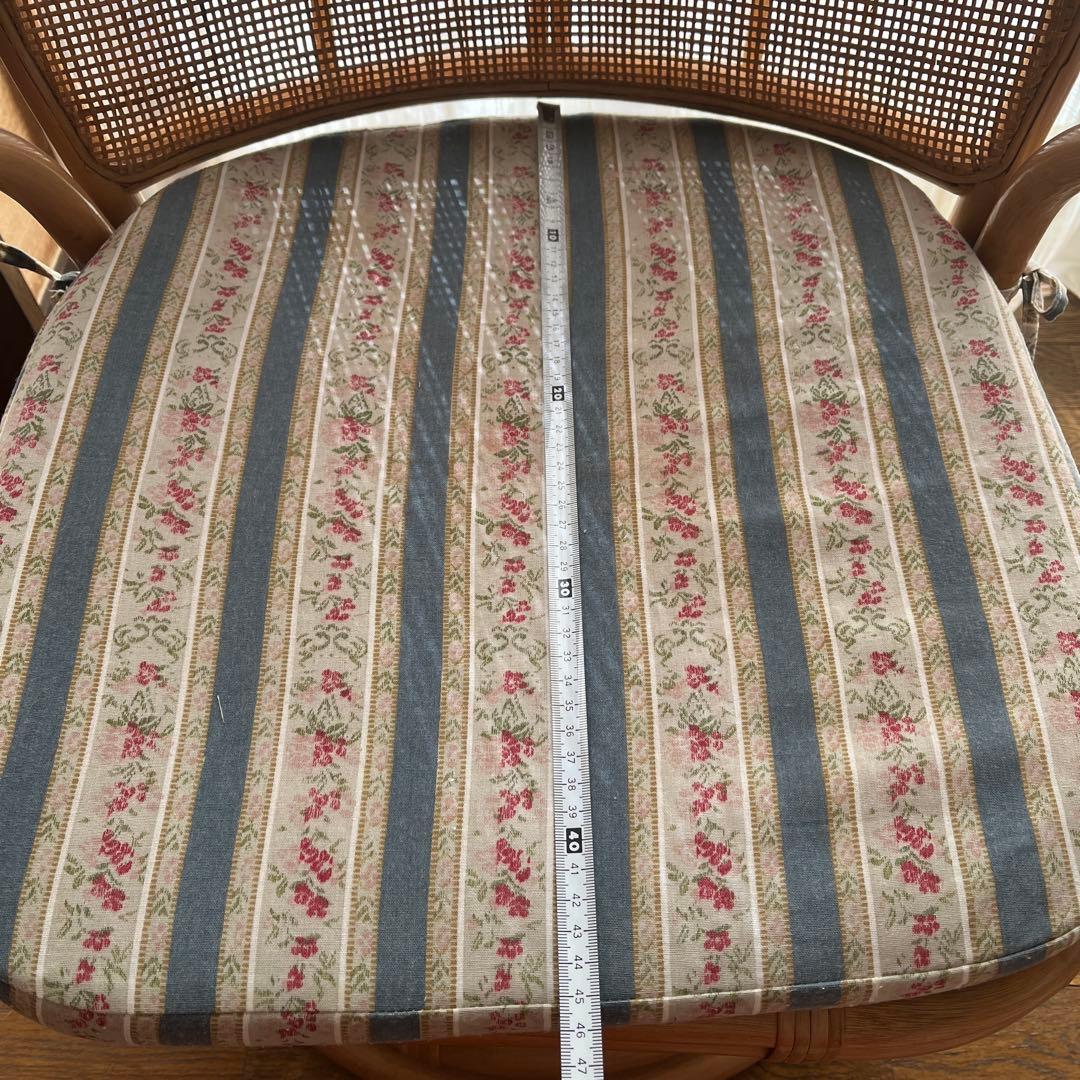 ラタンチエア回転椅子