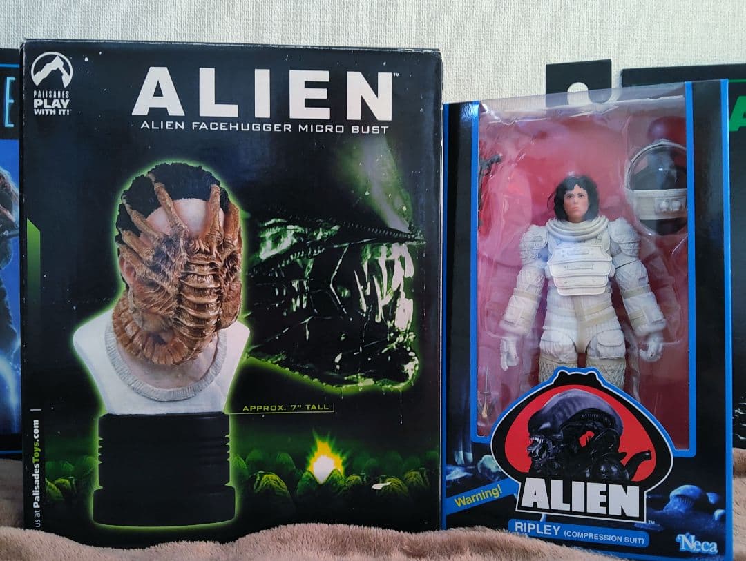 NECA エイリアン40th•リプリー＆PALISADES フェイスハガー)] - メルカリ