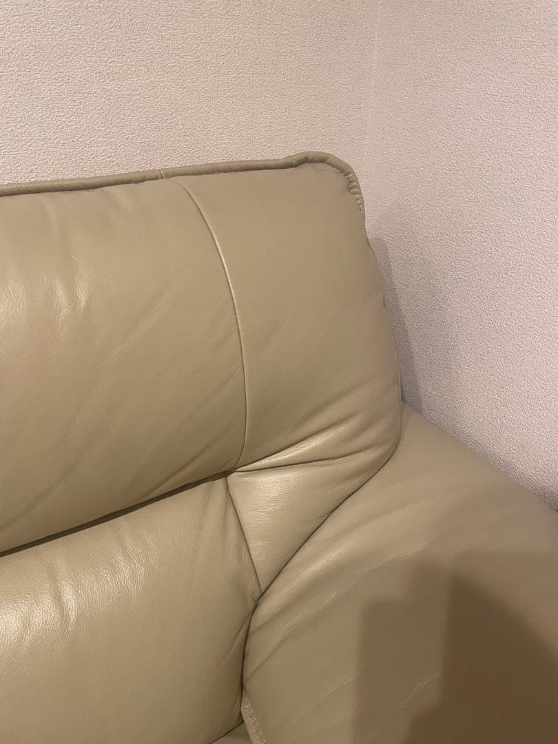 《送料込み》ニトリ　ソファー　レザー　ベージュ　3人掛け　ロゾKD BE 革製
