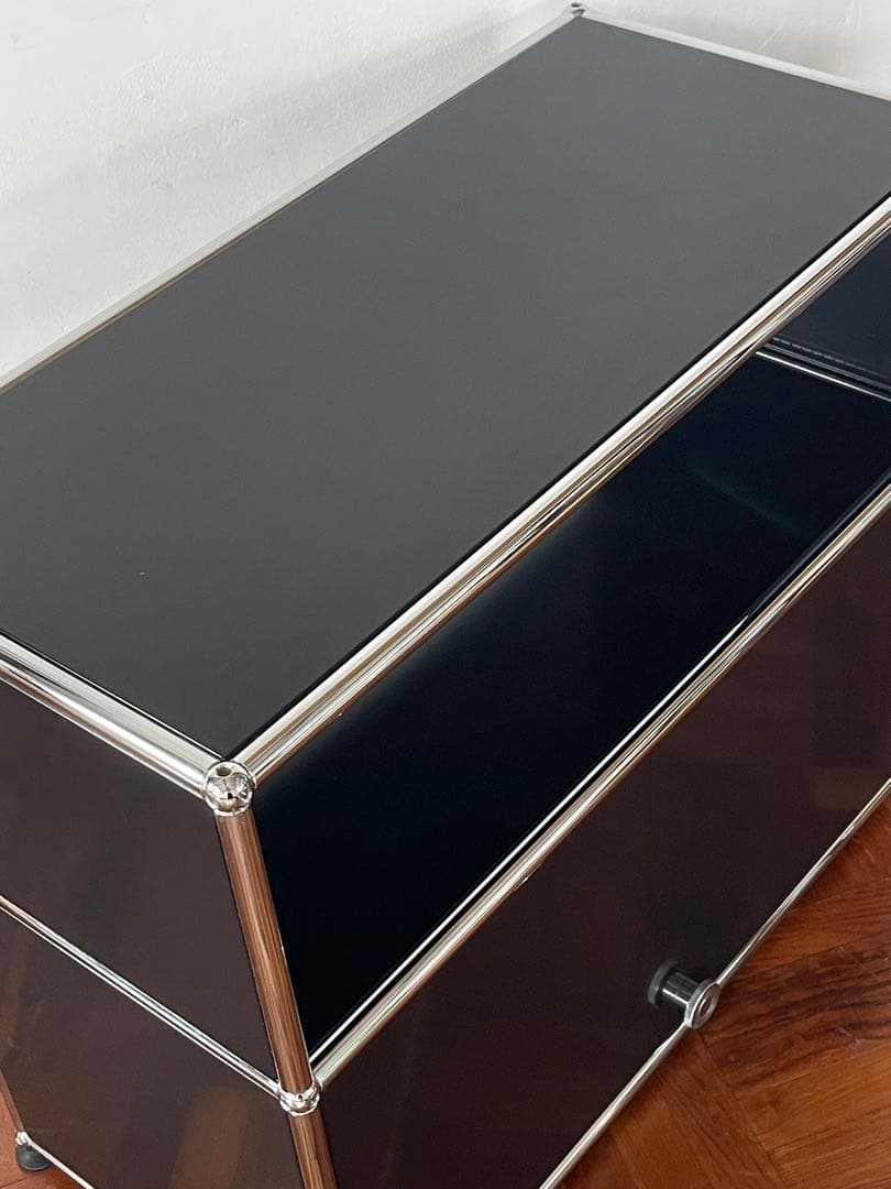 USM ハラー 1列 2段 フリップアップ ドア キャビネット ブラック