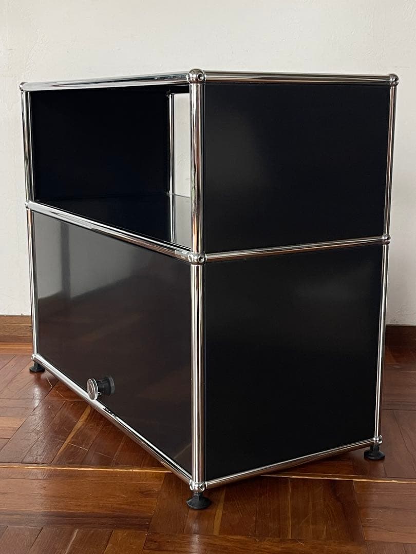 USM ハラー 1列 2段 フリップアップ ドア キャビネット ブラック