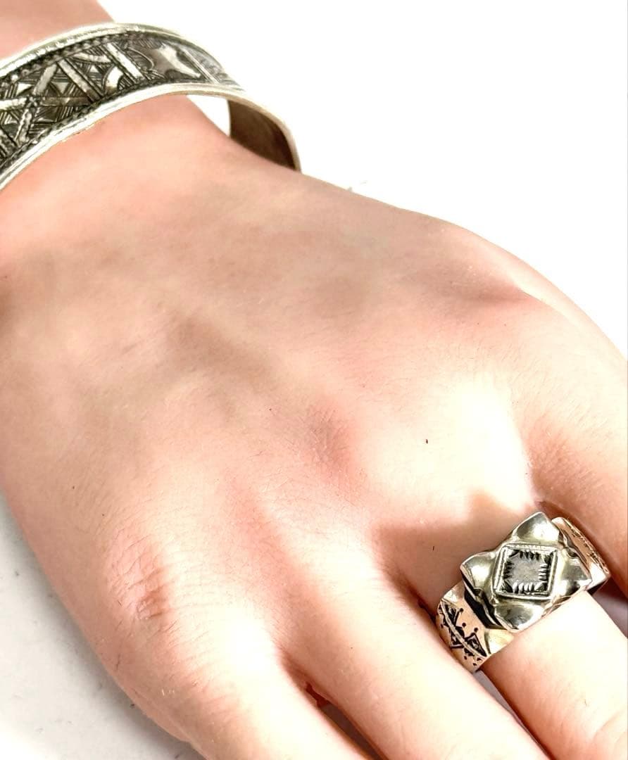 トゥアレグ族　ハンドメイド　さシルバーリング